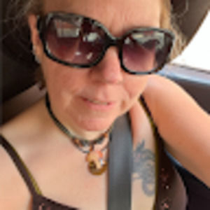 Meet your Posher, Stacey